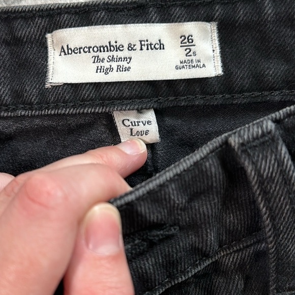 Abercrombie & Fitch The Skinny High Rise Jeans - Picture 4 of 5
